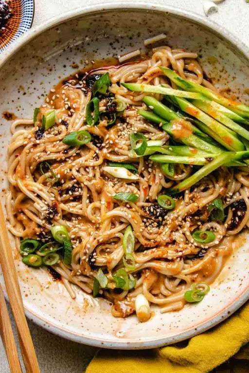 Shirataki Noodles with Spicy Peanut Sauce