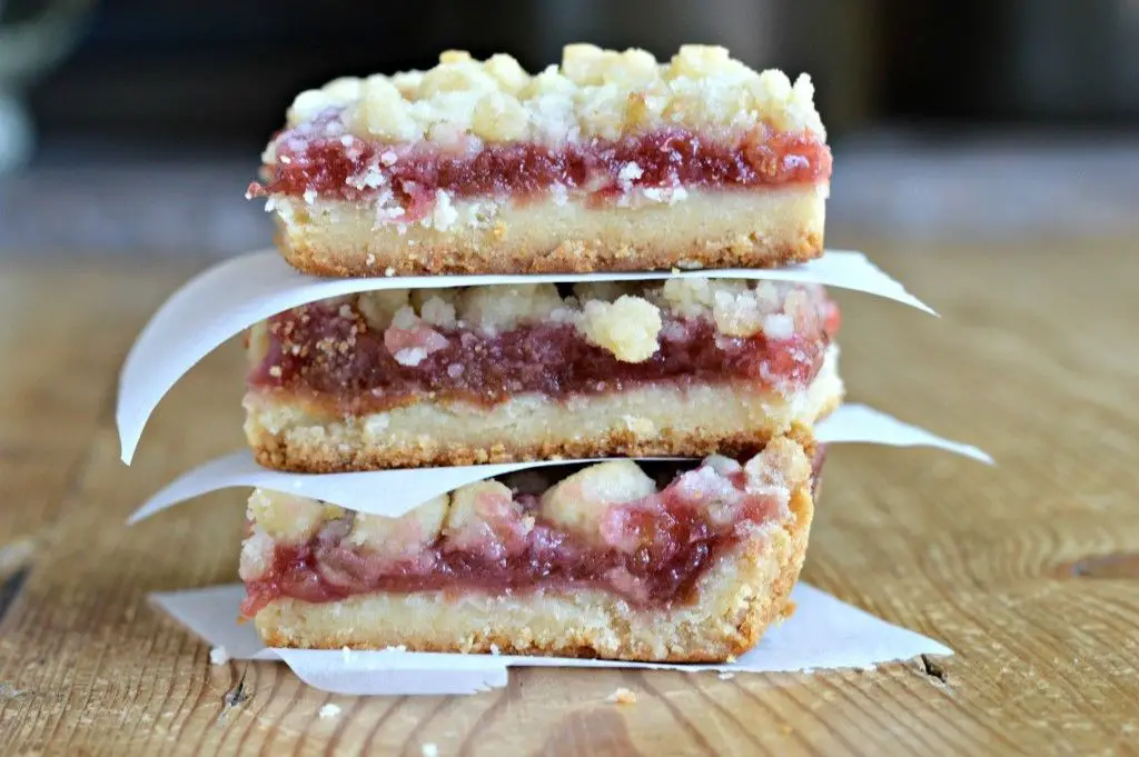 Shortbread Rhubarb Jam Bars