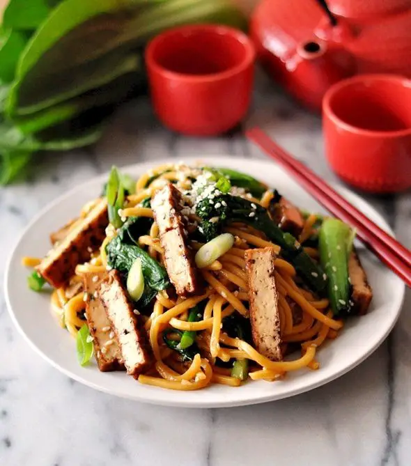 Singapore Noodles with Tofu and Bok Choy