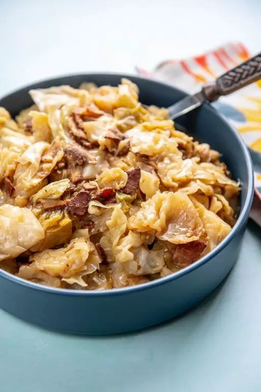 Slow Cooker Cabbage and Bacon Delight