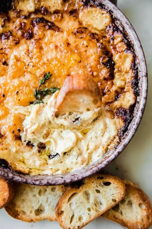 Slow Cooker Caramelized Onion and Gruyère Dip