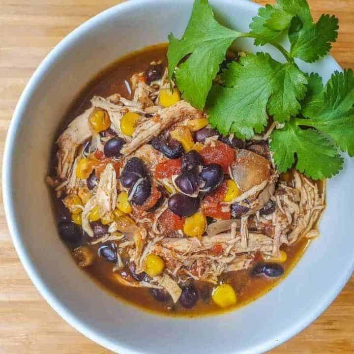 Slow Cooker Chicken and Black Bean Chili