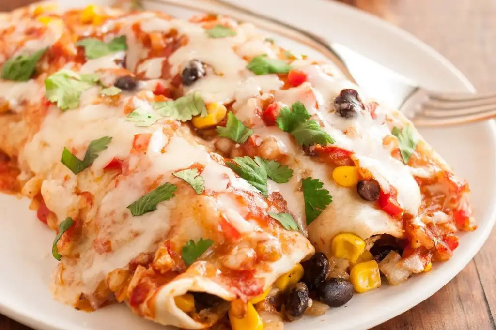 Slow Cooker Chicken and Black Bean Enchiladas