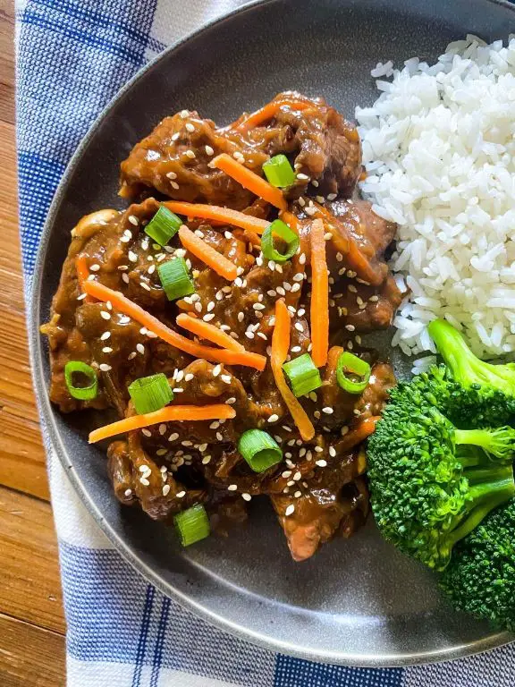 Slow Cooker Mongolian Beef with Green Onions