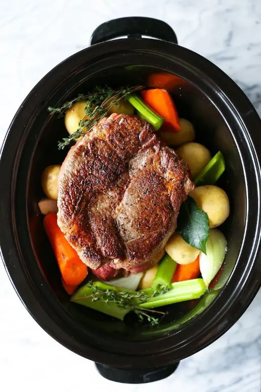 Slow Cooker Pot Roast with Vegetables