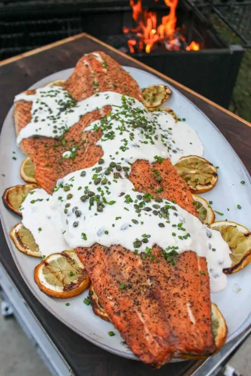 Smoked Salmon and Creamy Horseradish Spread
