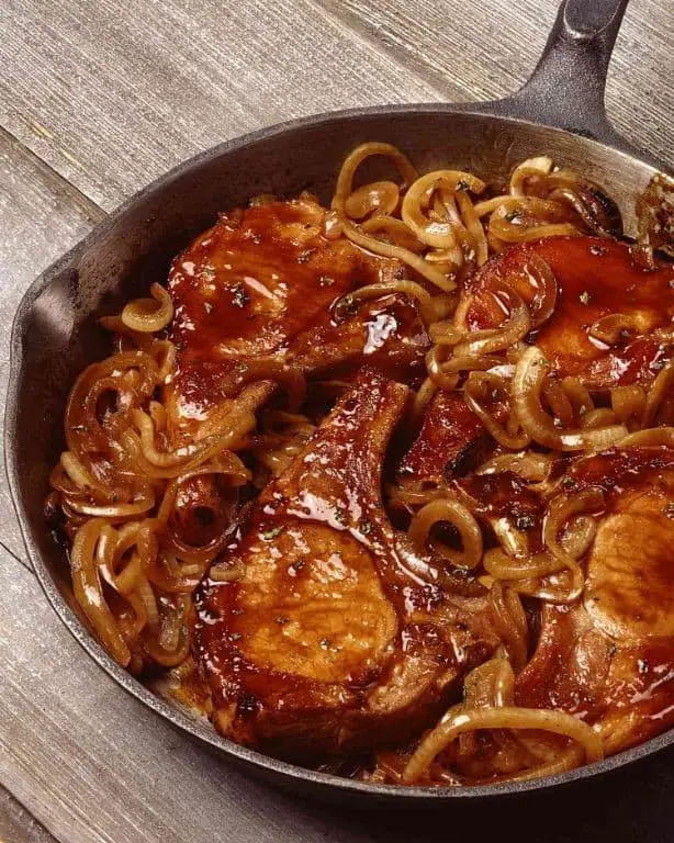 Smothered Pork Chops with Caramelized Onions
