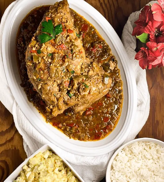 Smothered Turkey Breast with Gravy