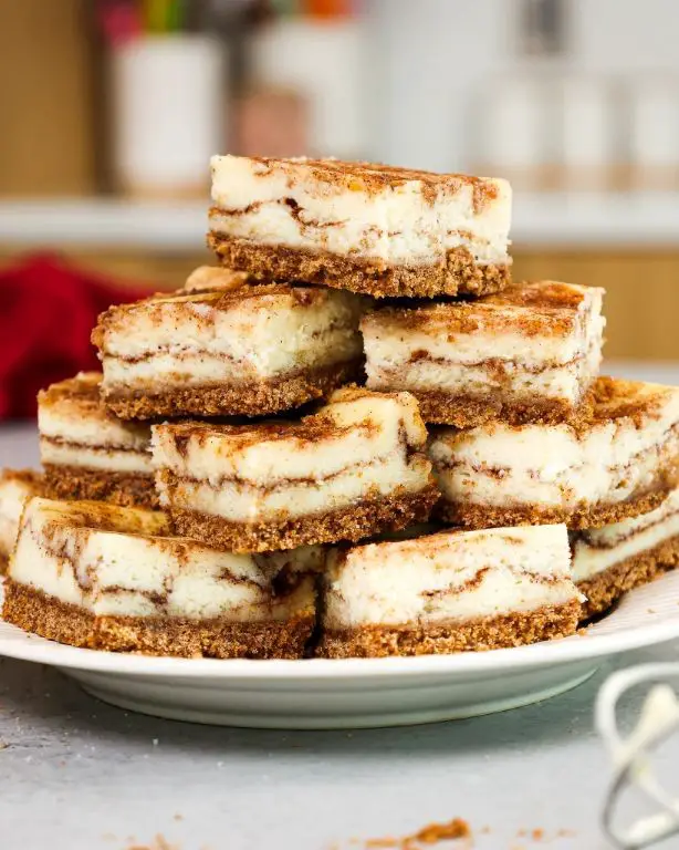 Snickerdoodle Cheesecake Bars