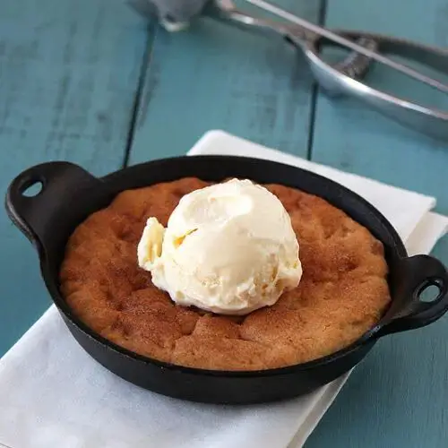Snickerdoodle Cookie Pizza