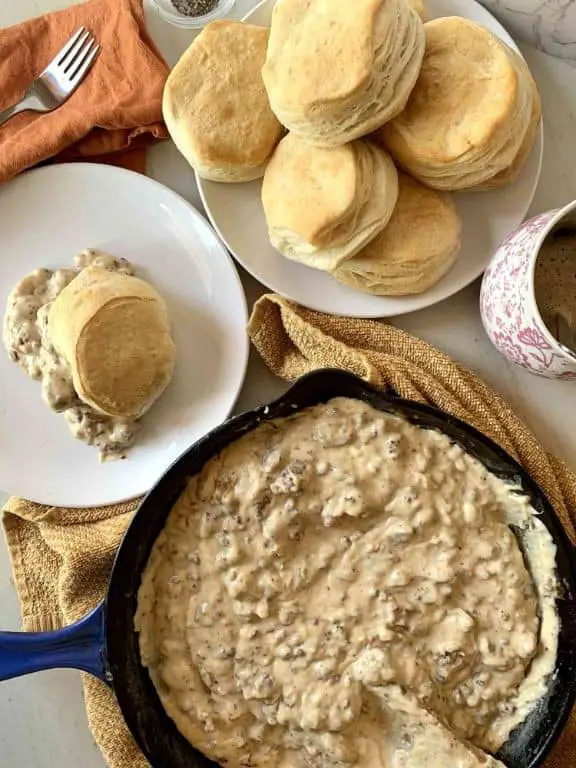 Southern-Style Sawmill Gravy with Sausage