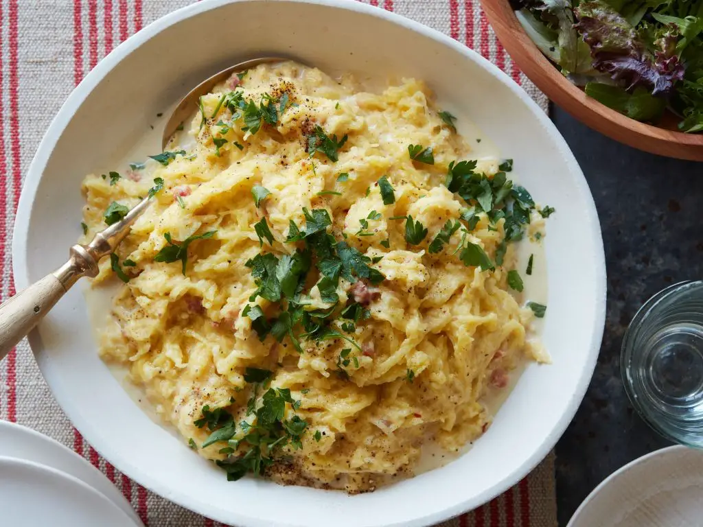 Spaghetti Squash Pasta Carbonara