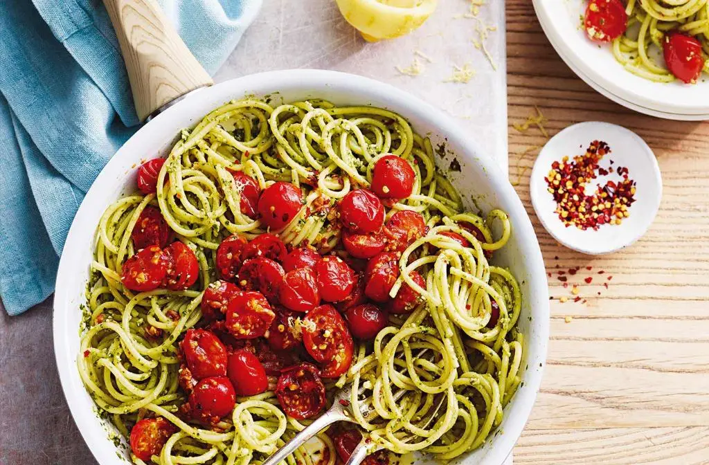 Spaghetti with Pesto and Cherry Tomatoes