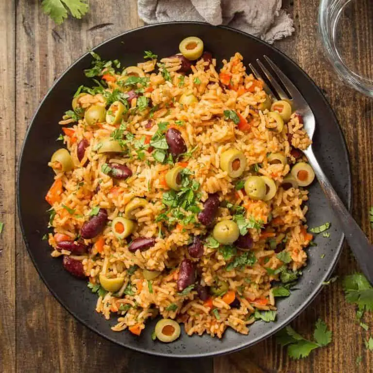 Spanish Rice with Sausage and Green Olives