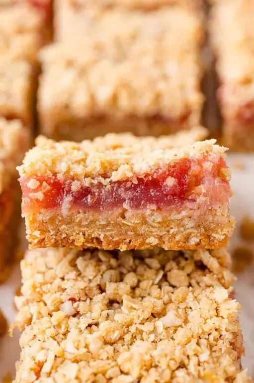 Spiced Chai Rhubarb Bars