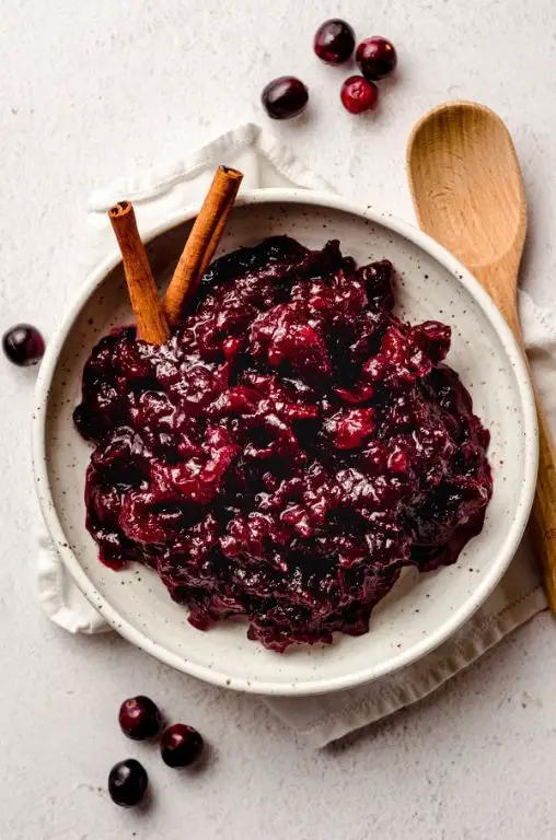 Spiced Cranberry Sauce with Cinnamon
