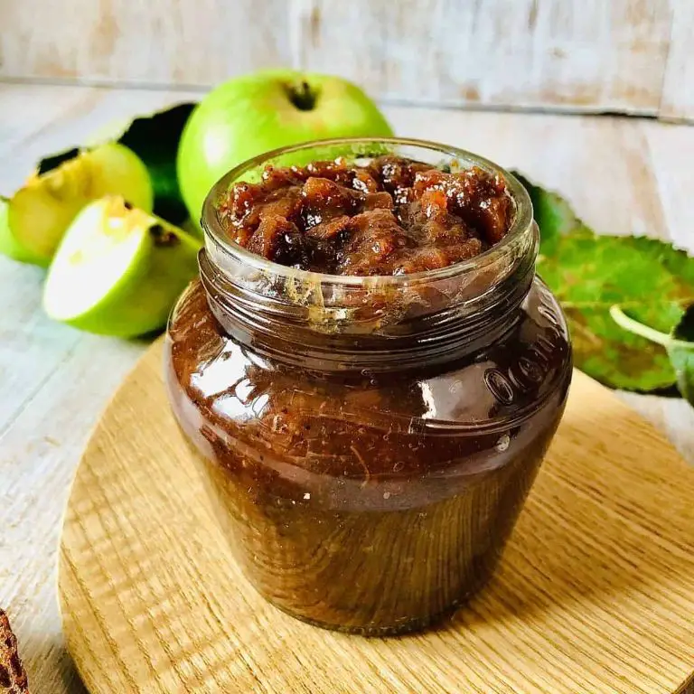 Spiced Dried Apple Chutney