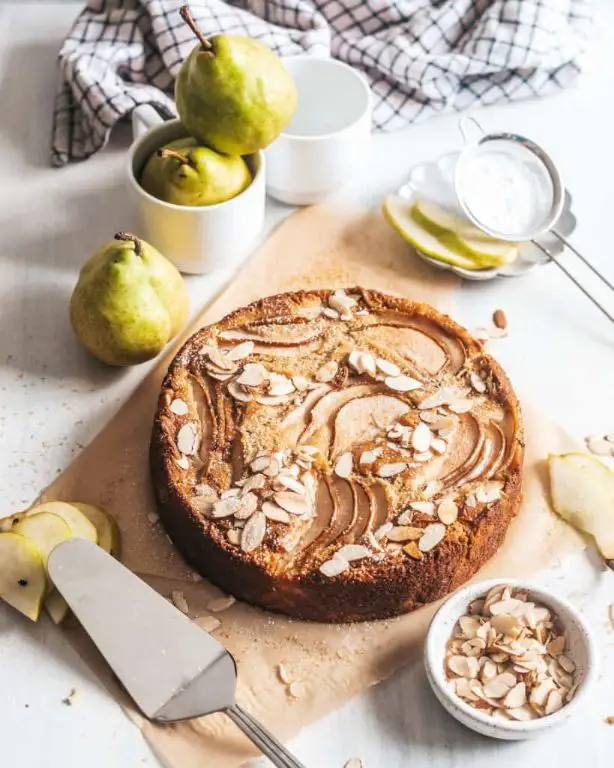 Spiced Pear and Almond Cake