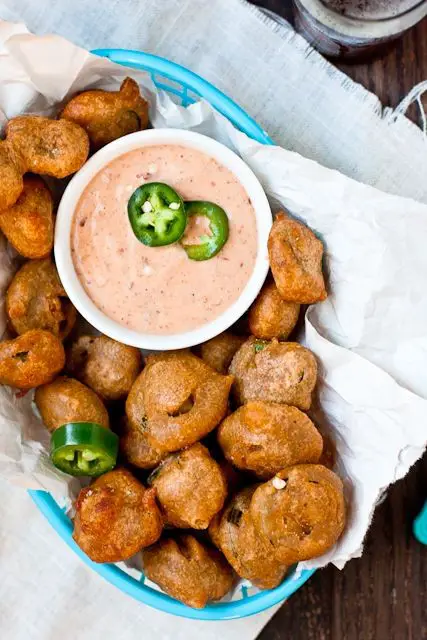 Spicy Beer Battered Jalapeño Poppers