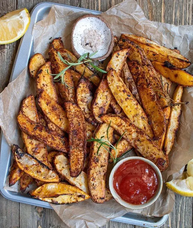 Spicy Cajun Gold Potato Wedges