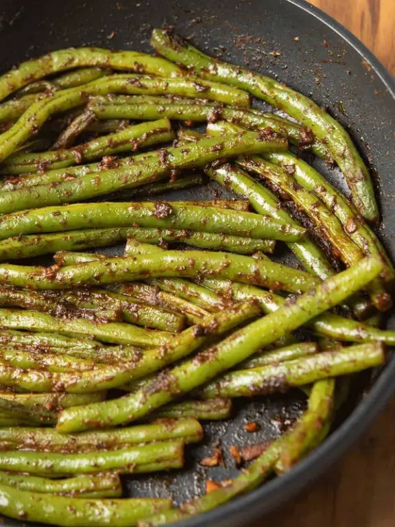 Spicy Cajun Roasted Green Beans