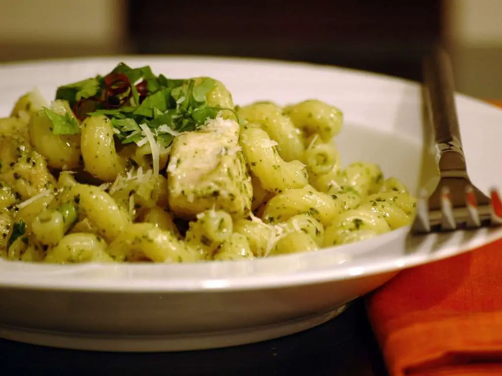 Spicy Chicken Pesto Pasta