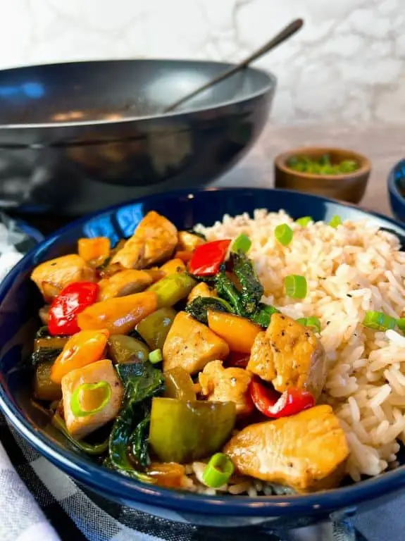 Spicy Chicken Stir-Fry with Kale and Bell Peppers
