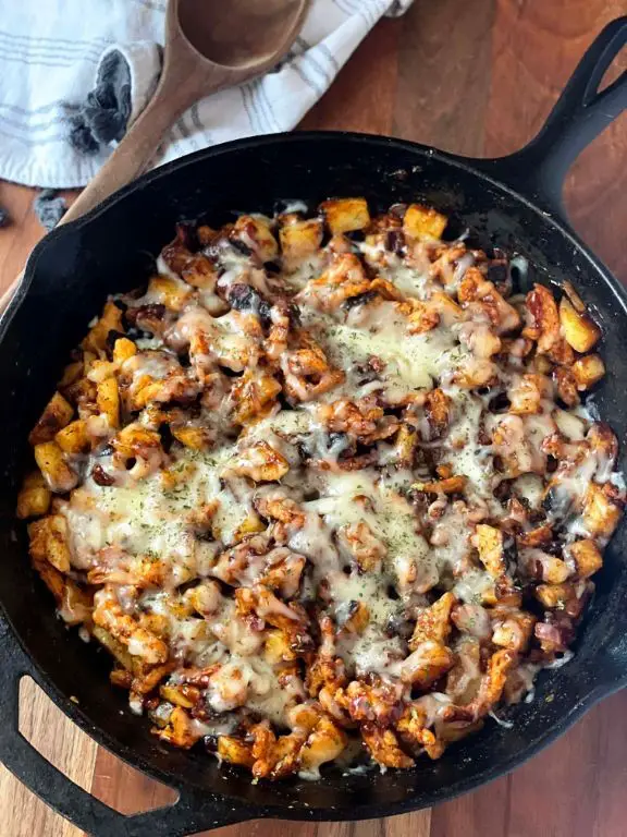 Spicy Chicken and Hash Brown Skillet