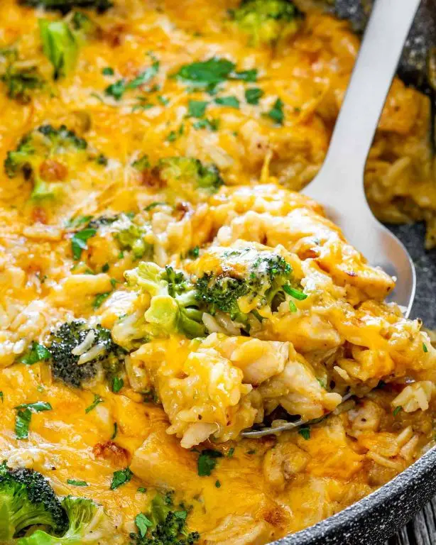 Spicy Chicken and Rice Casserole with Cheese
