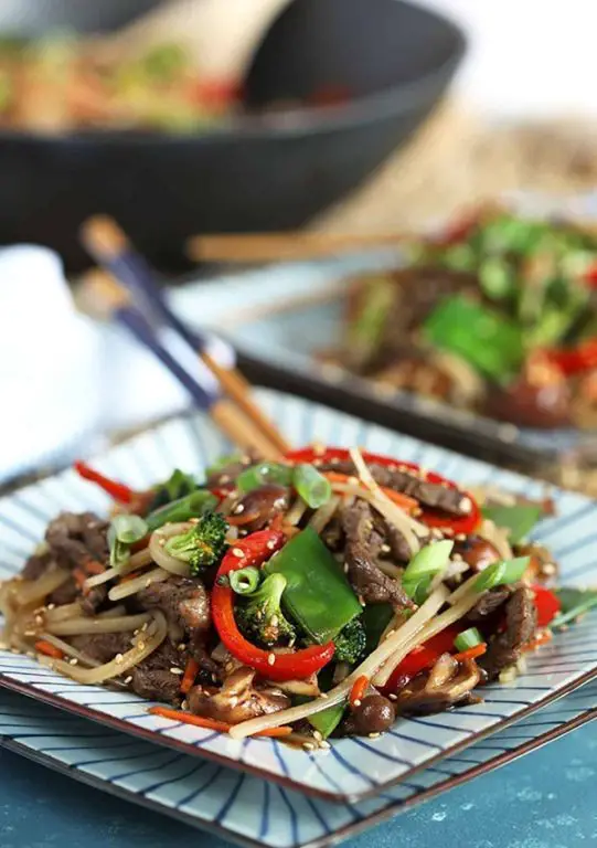 Spicy Cuban Beef Stir-Fry with Rice Noodles