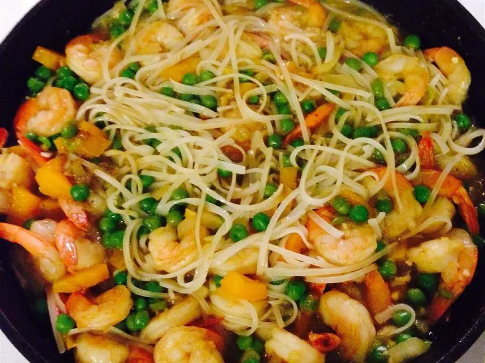 Spicy Curry Singapore Noodles with Shrimp