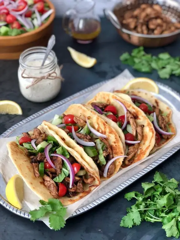 Spicy Garlic Chicken Shawarma