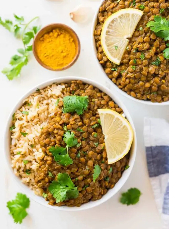 Spicy Instant Pot Lentil Curry