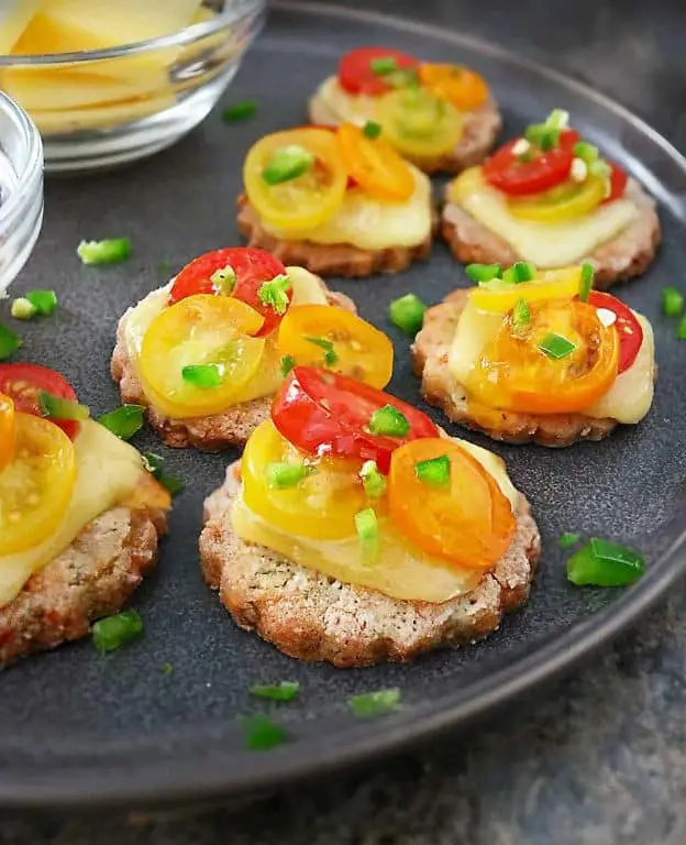 Spicy Jalapeño Cheddar Crackers