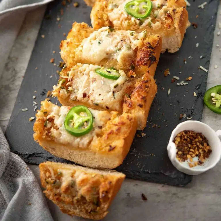Spicy Jalapeño Garlic Bread