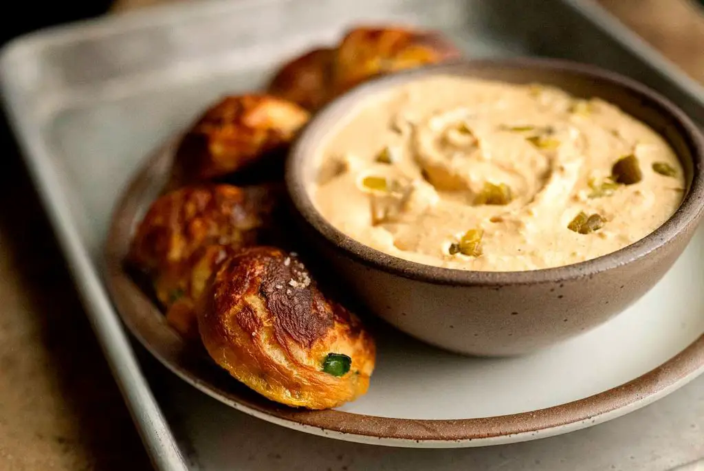 Spicy Jalapeño Kentucky Beer Cheese Spread
