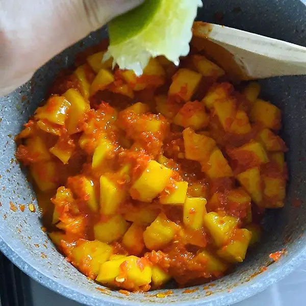 Spicy Mango Sambal