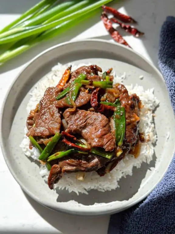 Spicy Mongolian Beef Stir Fry