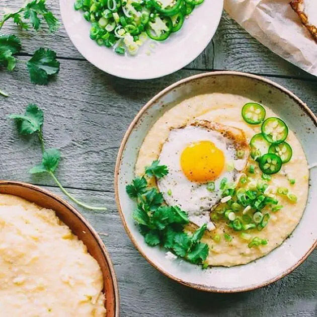 Spicy Pepper Jack Cheese Grits
