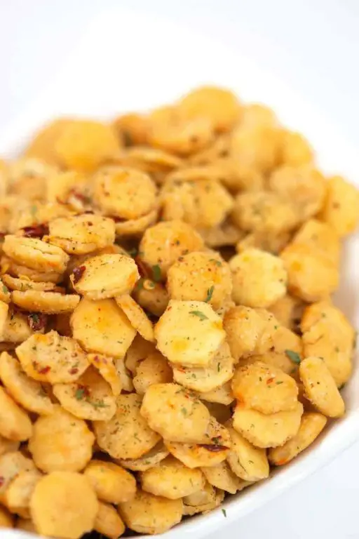 Spicy Ranch Oyster Crackers
