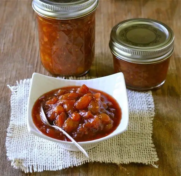 Spicy Rhubarb Chutney with Ginger