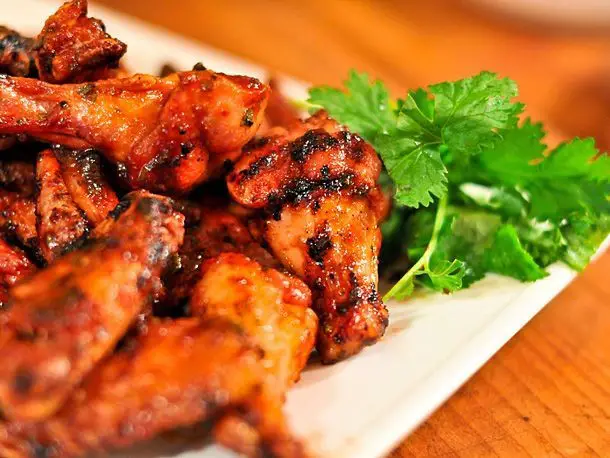 Spicy Sriracha Barbecued Chicken Wings