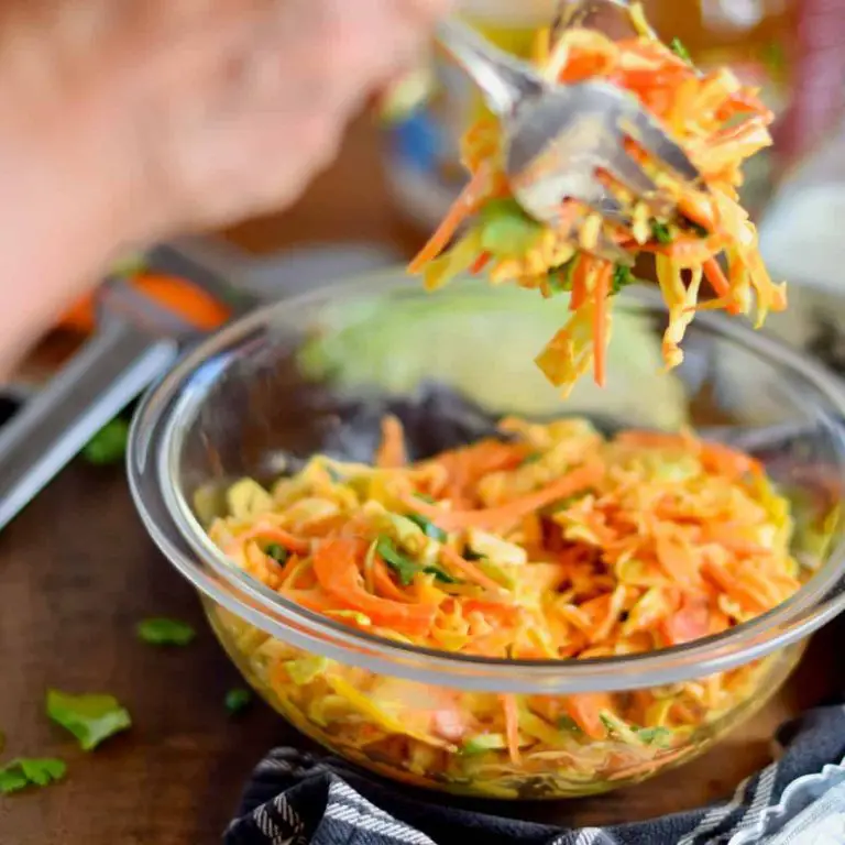 Spicy Sriracha Coleslaw Dressing