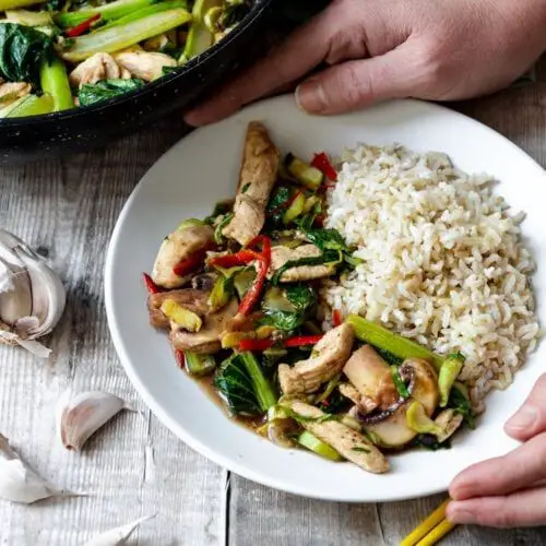 Spicy Stir-Fried Cauliflower Leaves
