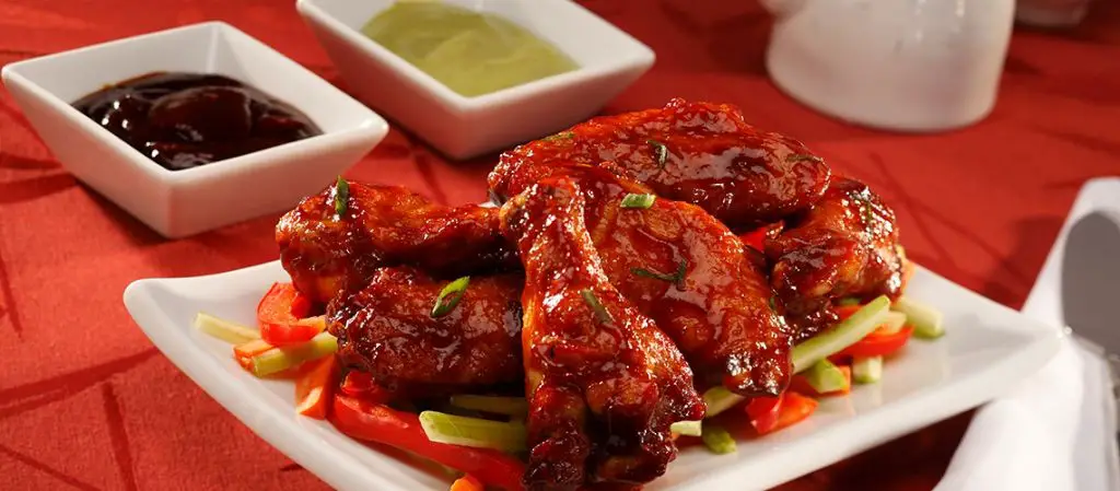 Spicy Texas Pete Chili Sauce Wings