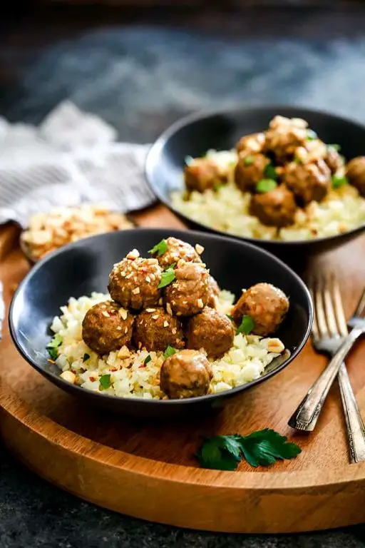 Spicy Thai Peanut Vegetarian Meatballs