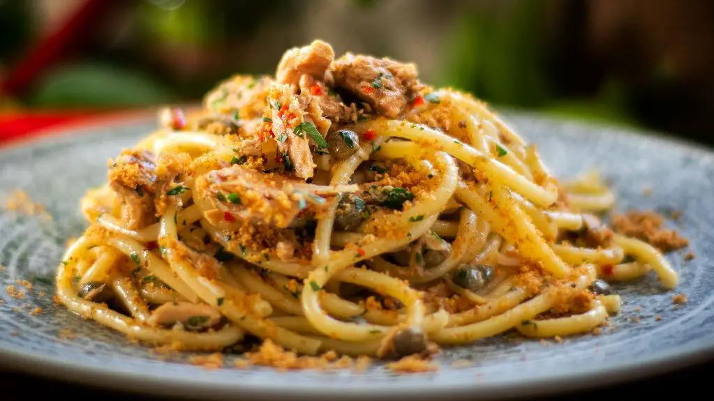 Spicy Tuna Pasta with Garlic and Chili