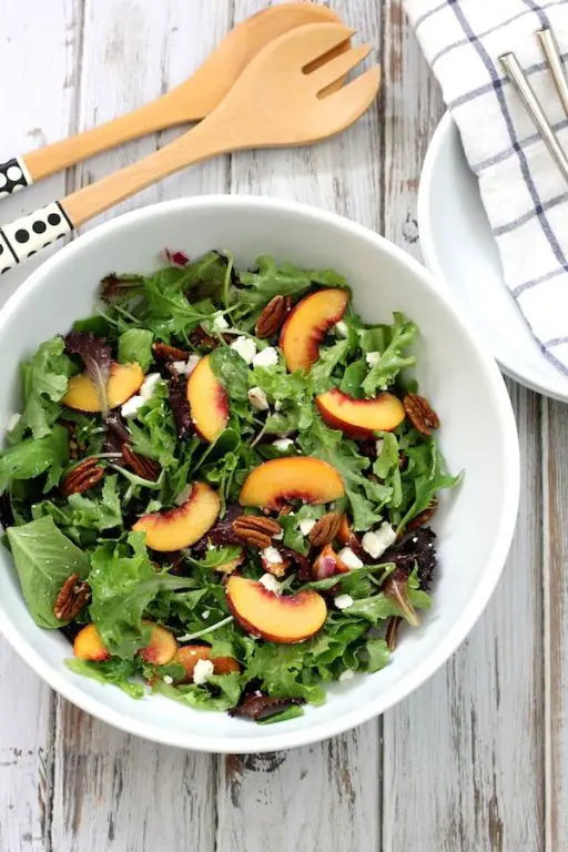 Spinach Peach and Pecan Salad