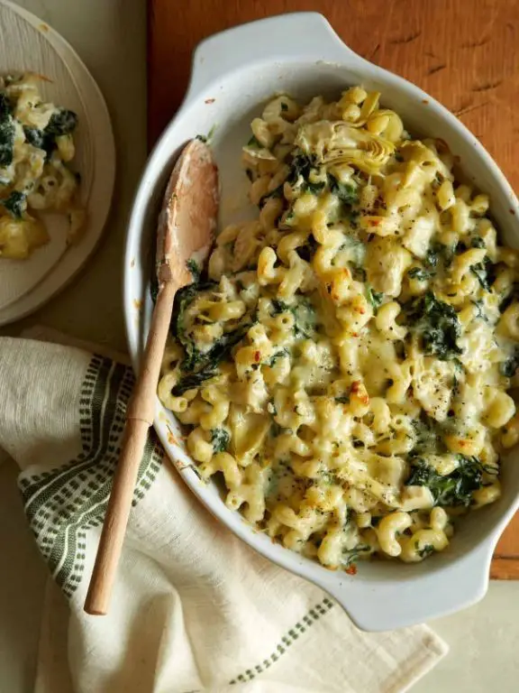 Spinach and Artichoke Outback Mac and Cheese