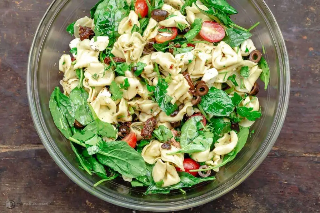 Spinach and Tortellini Salad with Lemon Vinaigrette